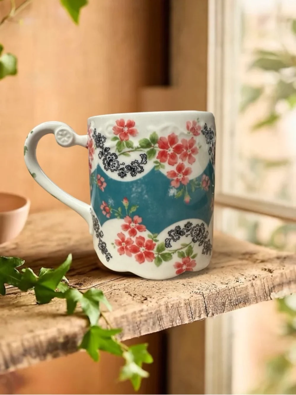 Anthropologie Rare Comedy of Manners Scalloped Floral Mug